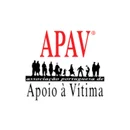 Logo "APAV Associacao Portuguesa de Apoio a Vitima" avec des silhouettes de personnes en dessous, dans un cercle blanc.