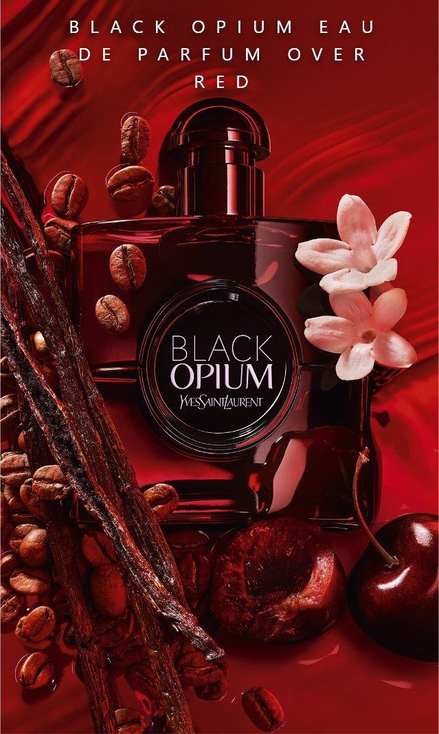 Parfum "Black Opium" de Yves Saint Laurent, presente sur un fond rouge, entoure de grains de cafe, de fleurs et de batons de vanille.