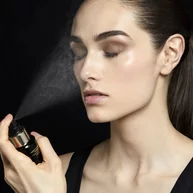 Top Secrets Spray Fixateur de Maquillage Hydratant